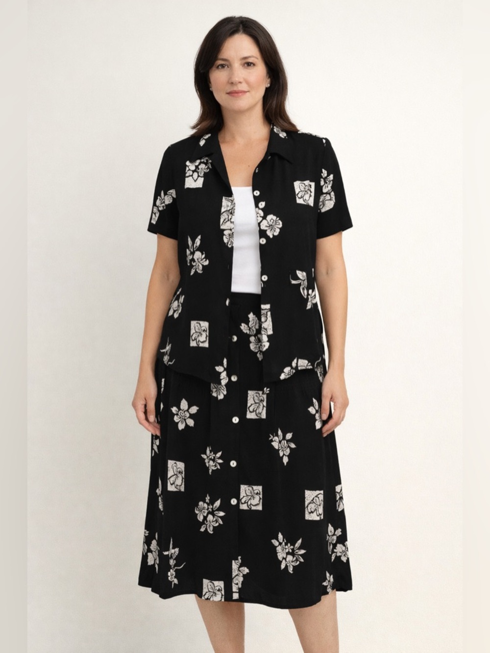 Michael Taylor Woman’s Large Vintage 80s floral hummingbird blouse and skirt